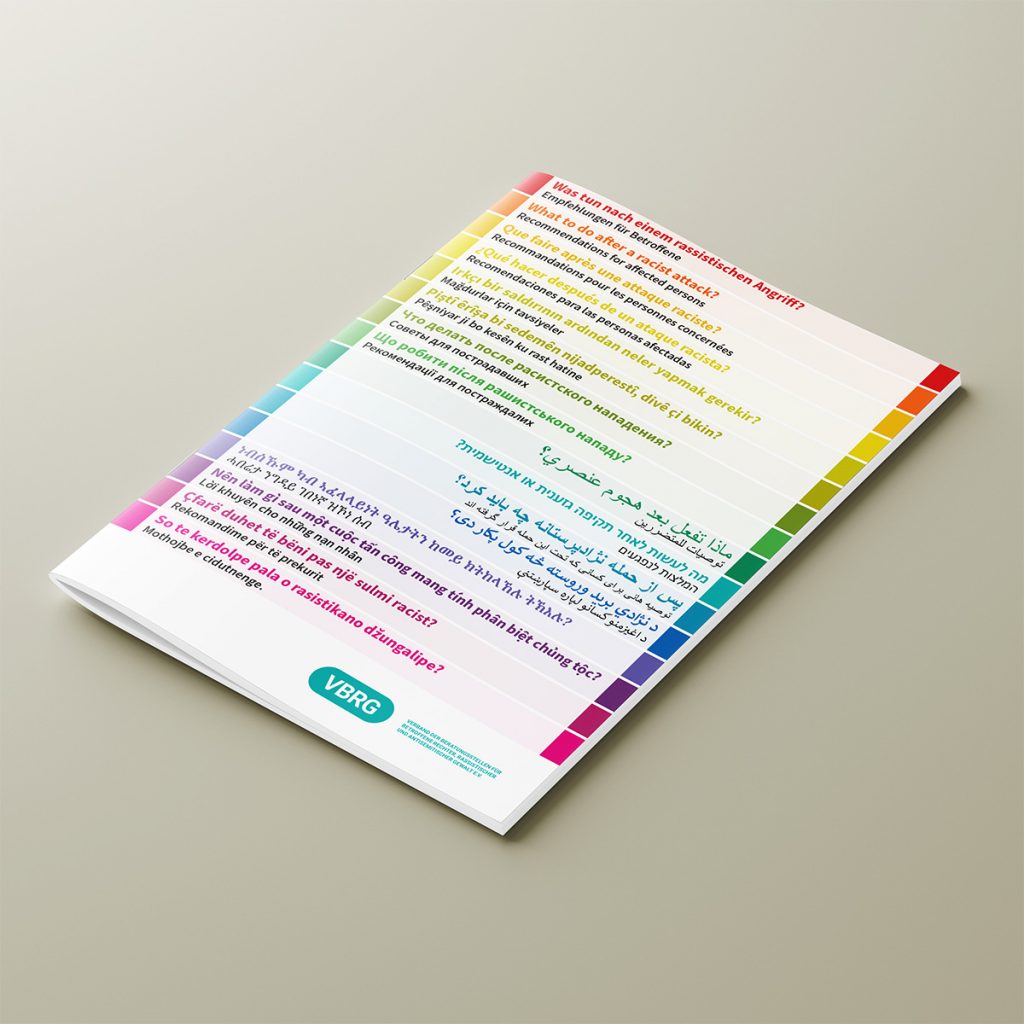 Konzeption und Layout einer Infobroschüre in 16 Sprachen